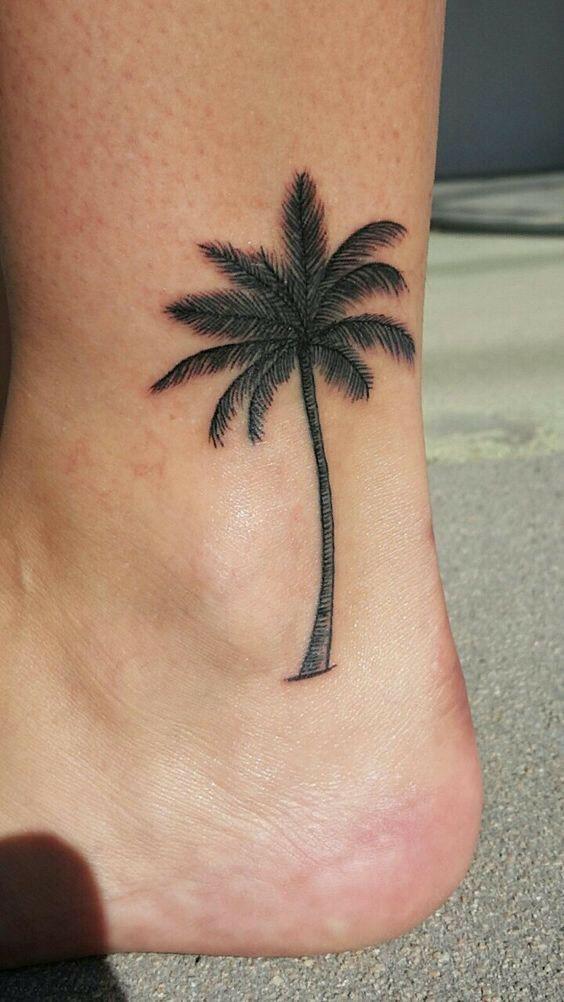 tatuaj palmier, tatuaj picior, tatuaj glezna, tatuaj color